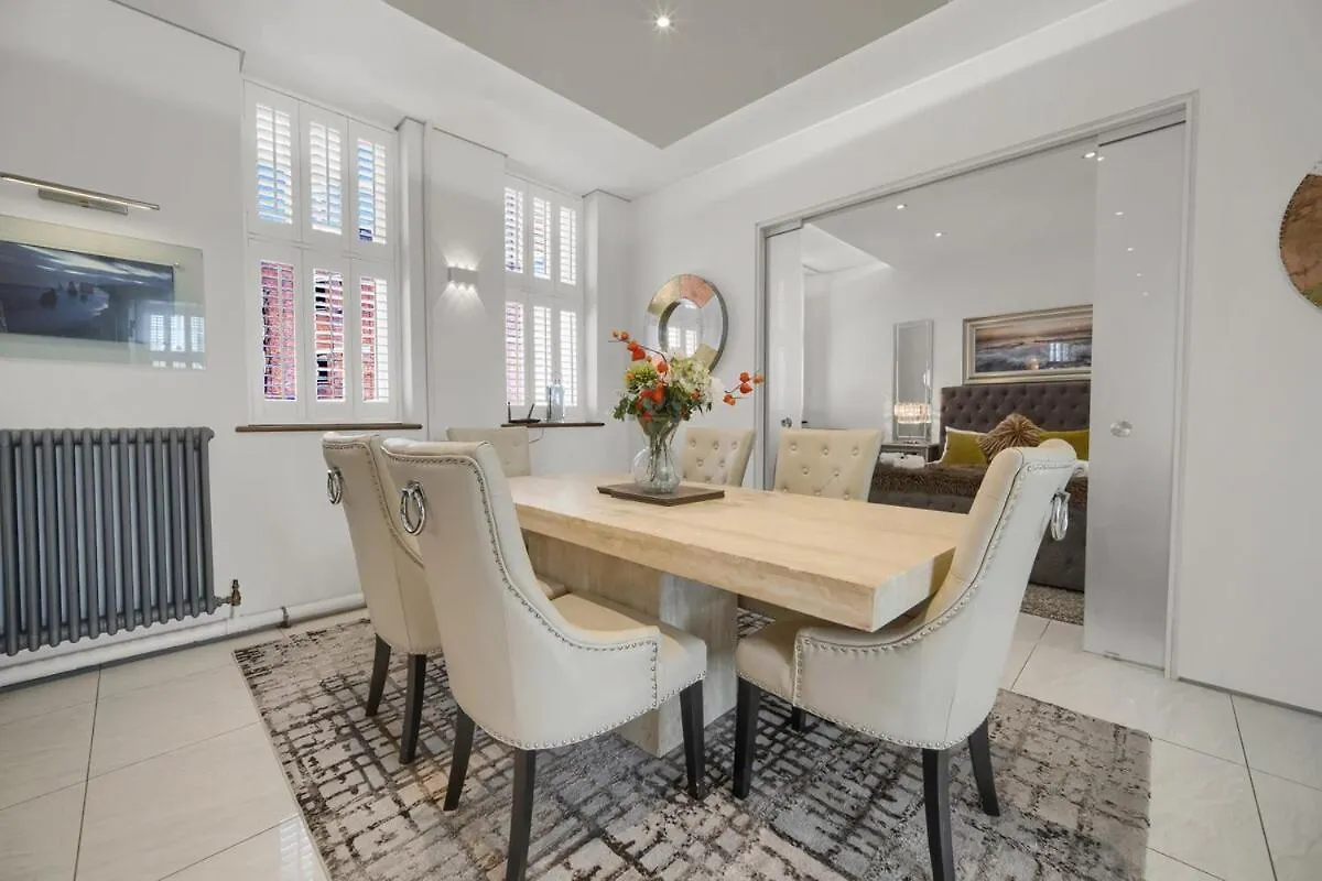 Luxury & Modern - Central - Beach Access - Wind St Swansea